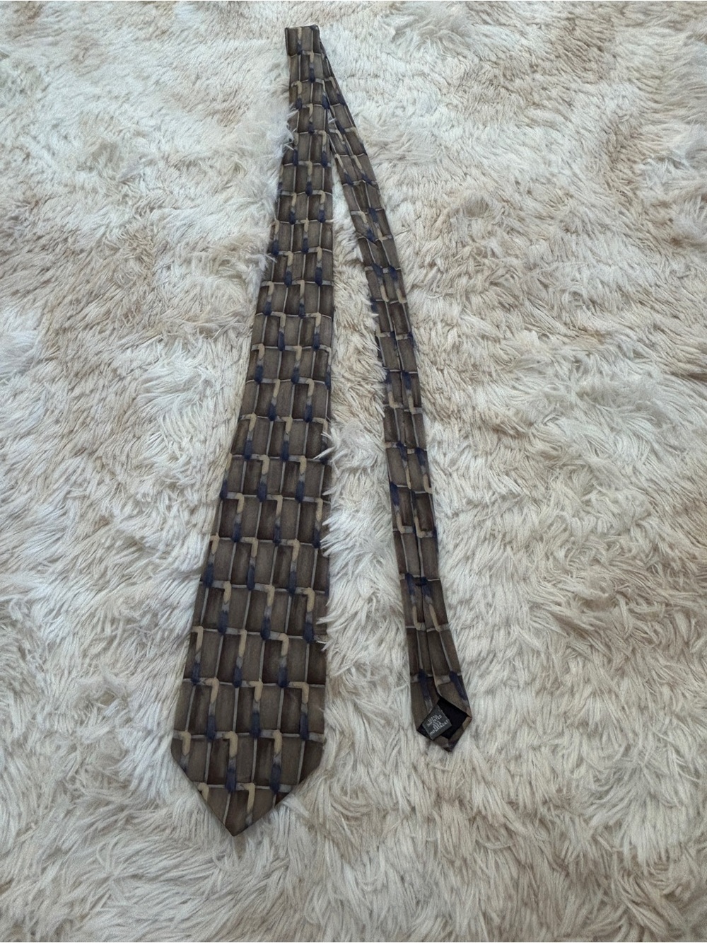 Classic Brown Geometric Pattern Men's Tie